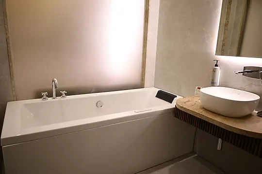 family hotel with pool in narmadapuram road, bhopal - lords inn sangam bhopal