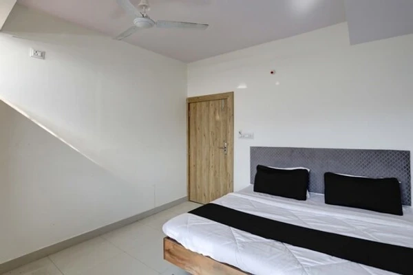 hourly hotels in mera stay inn bhopal