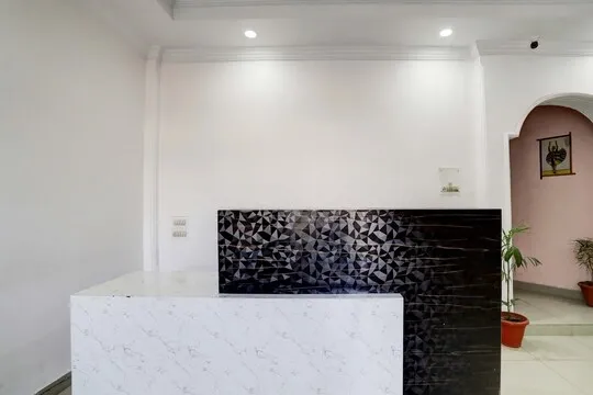 jacuzzi hotel in narayan nagar, bhopal - mera stay inn