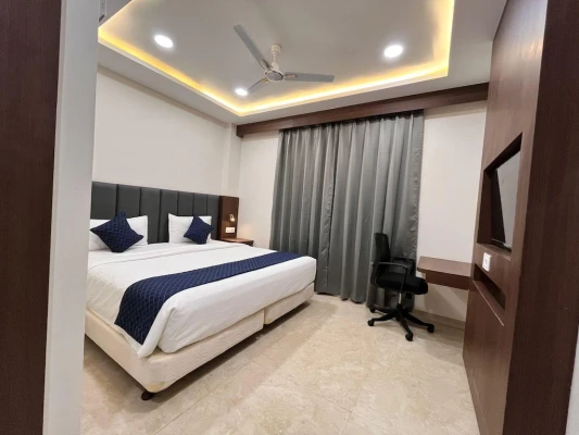 hotel near bhopal airport - nyotel mp nagar