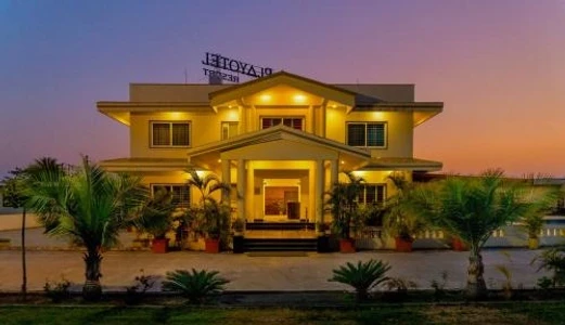 hotel with free parking in bairagarh, bhopal - playotel resort bhopal