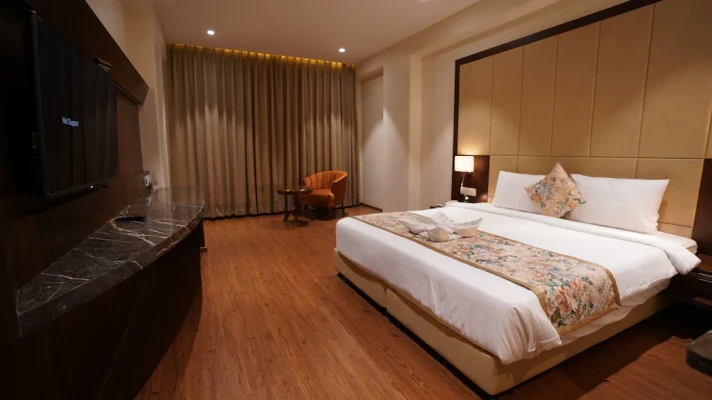 hotel with gym in nayapura, bhopal - pride hotel bhopal