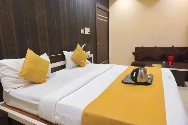 hotel with swimming pool in narmadapuram road, bhopal - rk palace