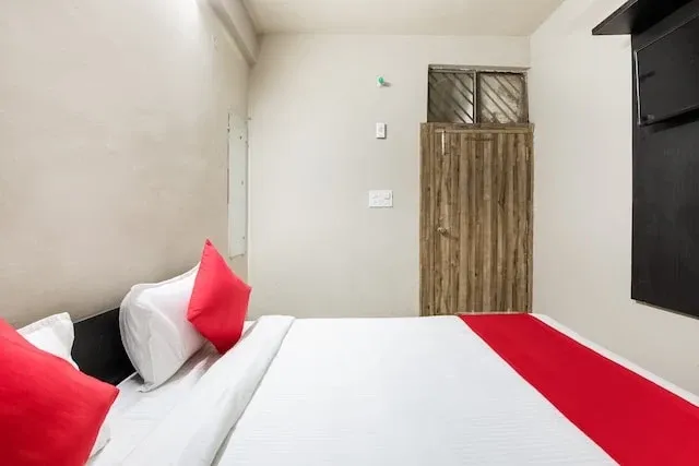 hotel room booking in ashoka garden, bhopal - shourya residency