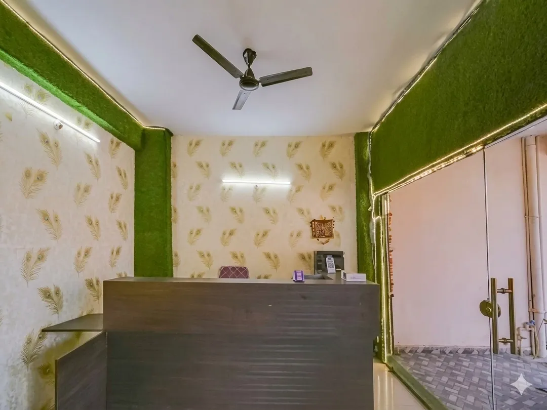 unmarried couple friendly hotels in shri balaji hotel and restaurent bhopal