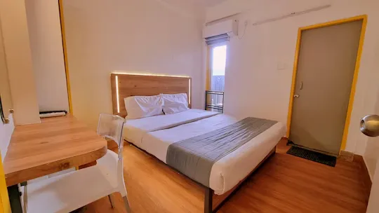 saket nagar, bhopal hotel booking - stay inn next