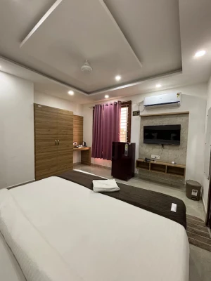 hotel room booking in rohit nagar, bhopal - sukoon grandeur