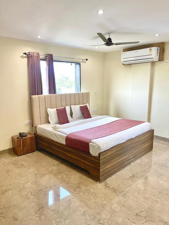 best cheap hotels in sukoon prestige palace bhopal