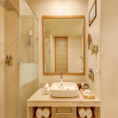 hotel with swimming pool in chandrasekharpur, bhubaneswar - lemon tree premier bhubaneshwar