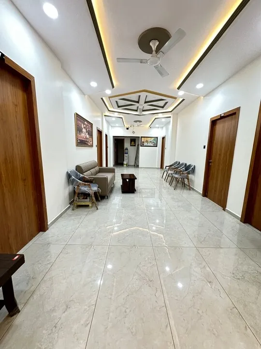 hotel with meeting room in madhapar, bhuj - hotel madhav inn