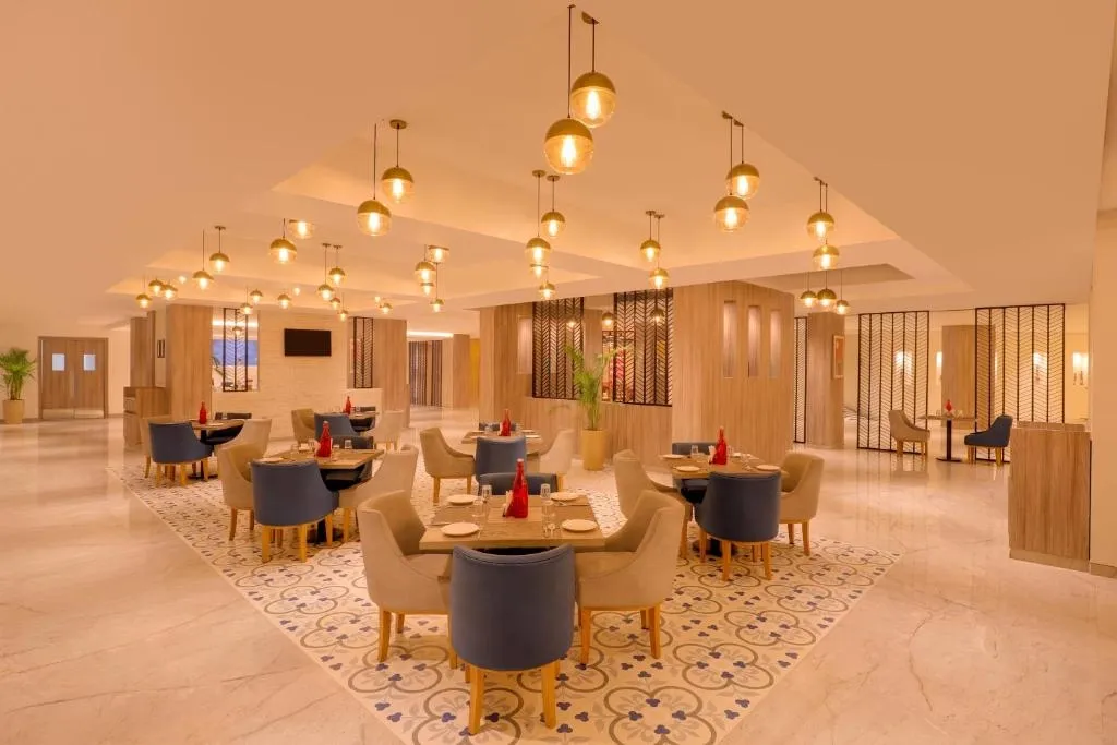 hotel with party hall in generation mega mall, chandausi - lemon tree chandausi