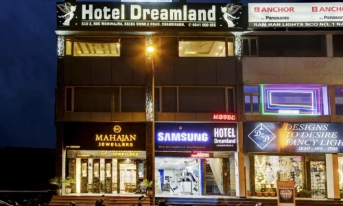 hotel with swimming pool in bairampur, chandigarh - hotel dreamland