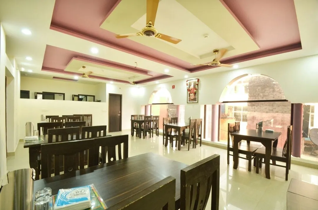 hotel in daria, chandigarh for family - hotel empire inn