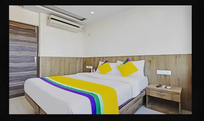 hotels for couple in hotel leo chandigarh