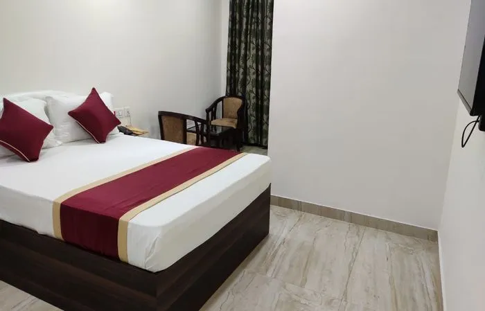 best unmarried couple friendly hotels in hotel skyee residency chandigarh