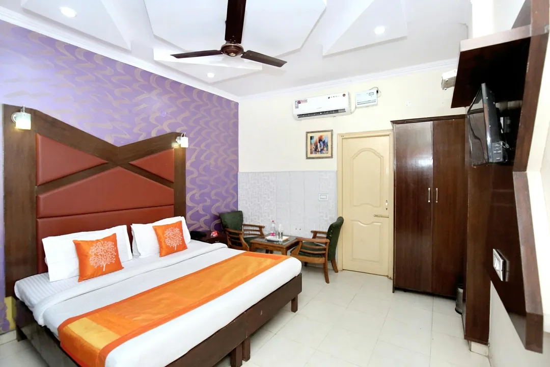 hotel in sector 45, chandigarh for family - hotel supremo
