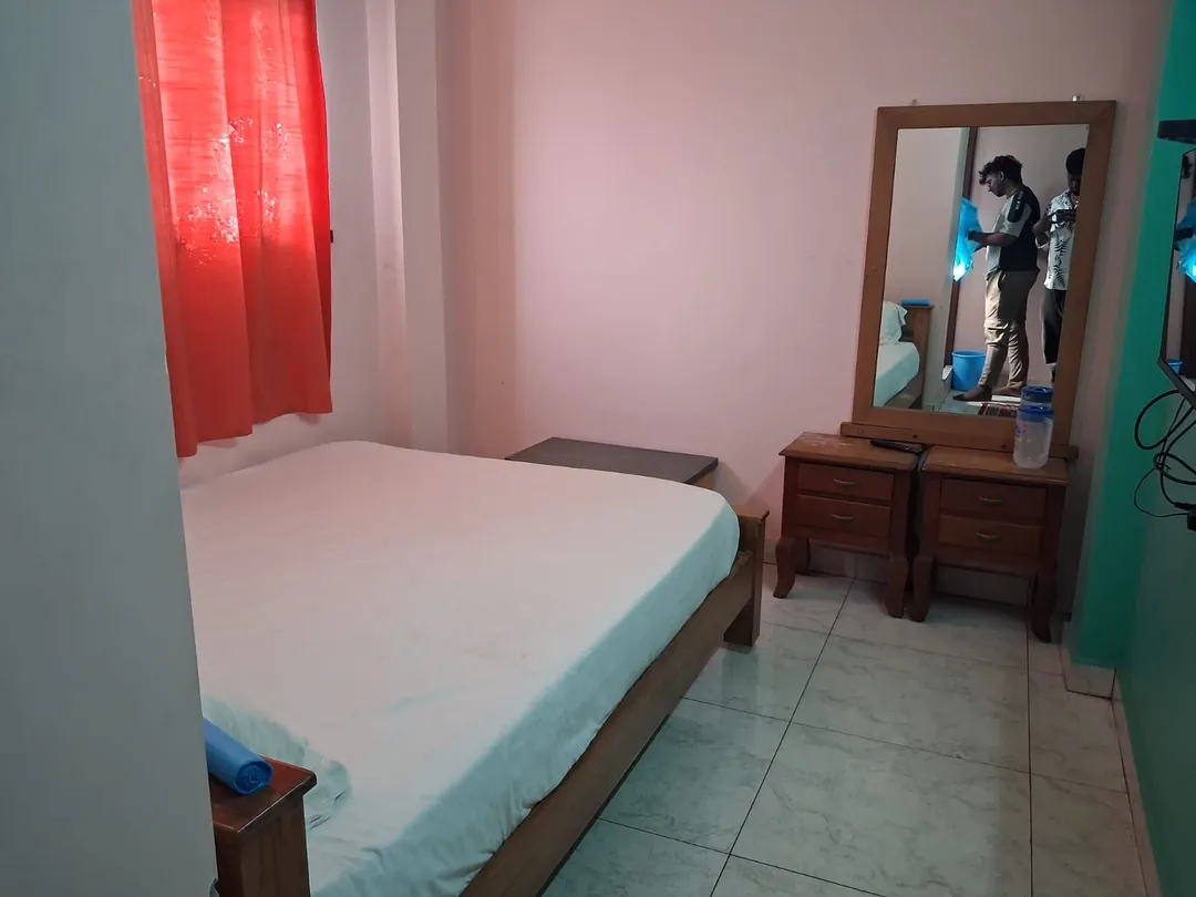 hotel stay in adi guest house chennai