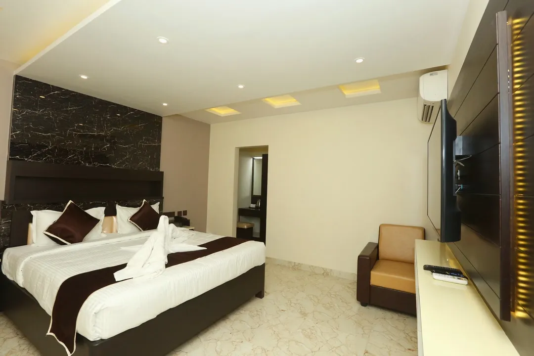 best budget hotels in al noor palace chennai