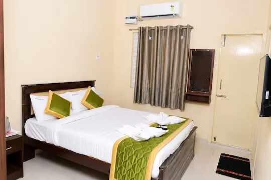 luxury hotel in amutham inn chennai