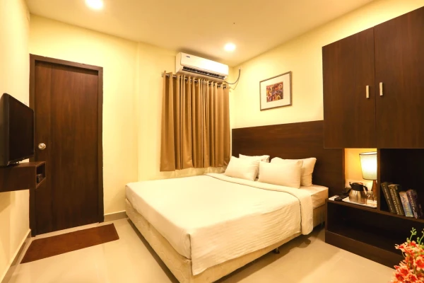 luxury hotels in blu ivy serviced apartment ab block anna nagar chennai