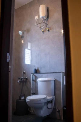 hotel with banquet hall in mahabalipuram, chennai - breezy bliss villa