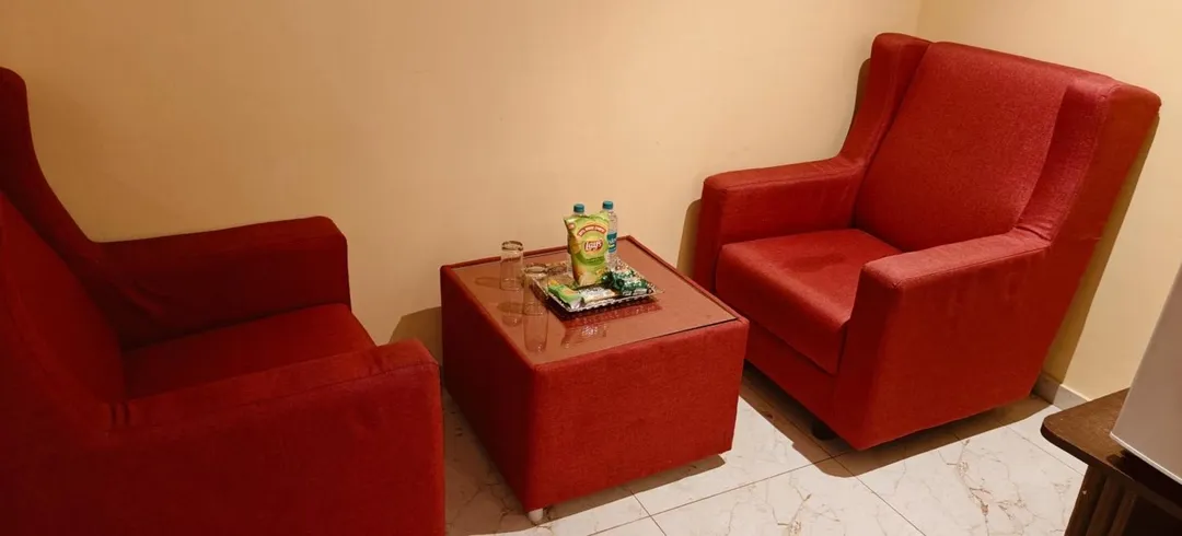 best hourly stay hotels in gt chamiers park chennai