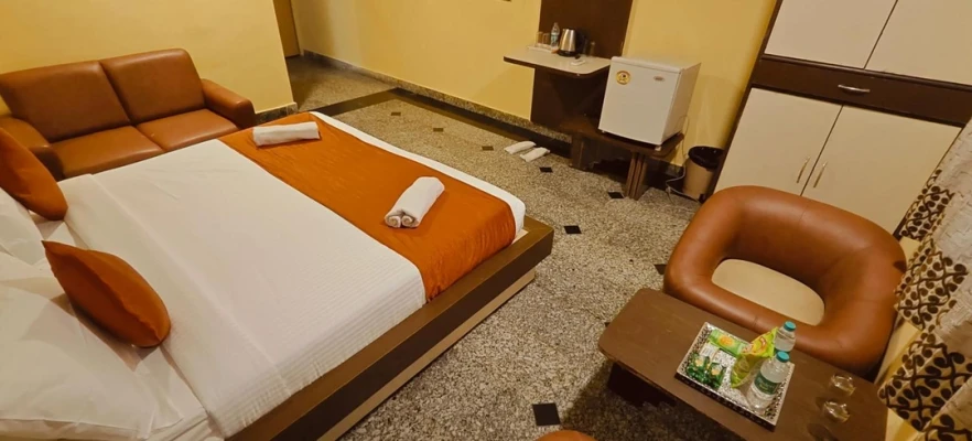 day stay hotels in gt chamiers park chennai