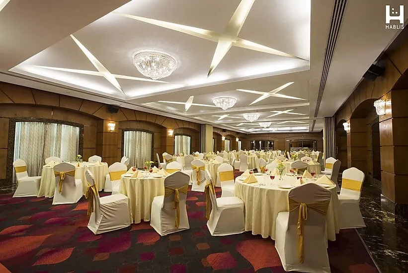 hotel with free parking in guindy, chennai - hablis hotel chennai