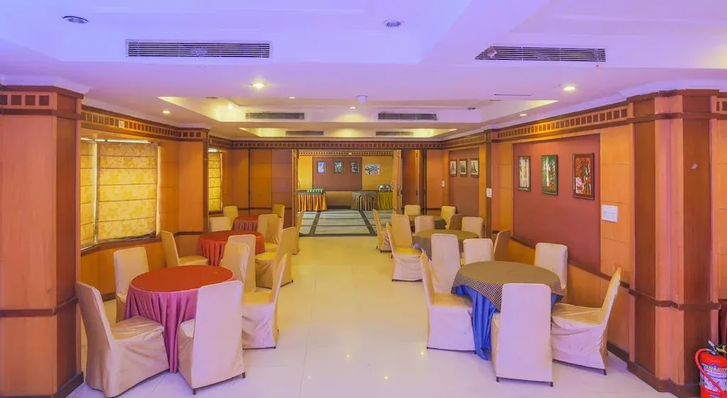 hotel with gym in chromepet, chennai - hotel grand palace