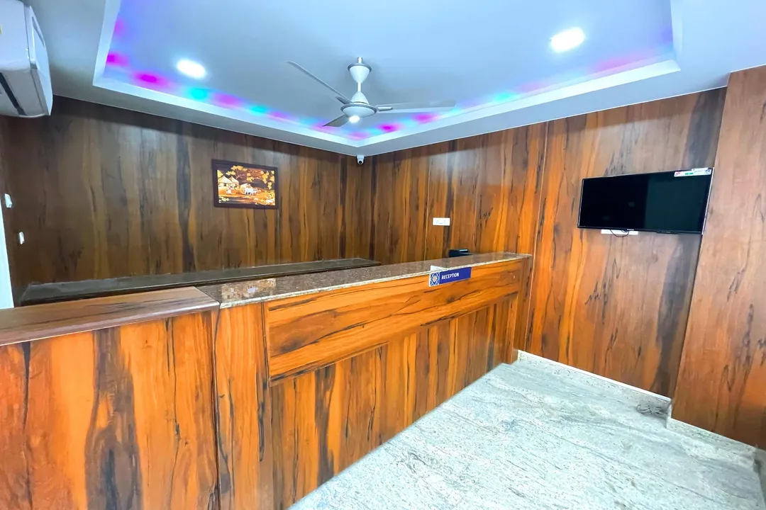 hotel with swimming pool in royapettah, chennai - hotel k11 express