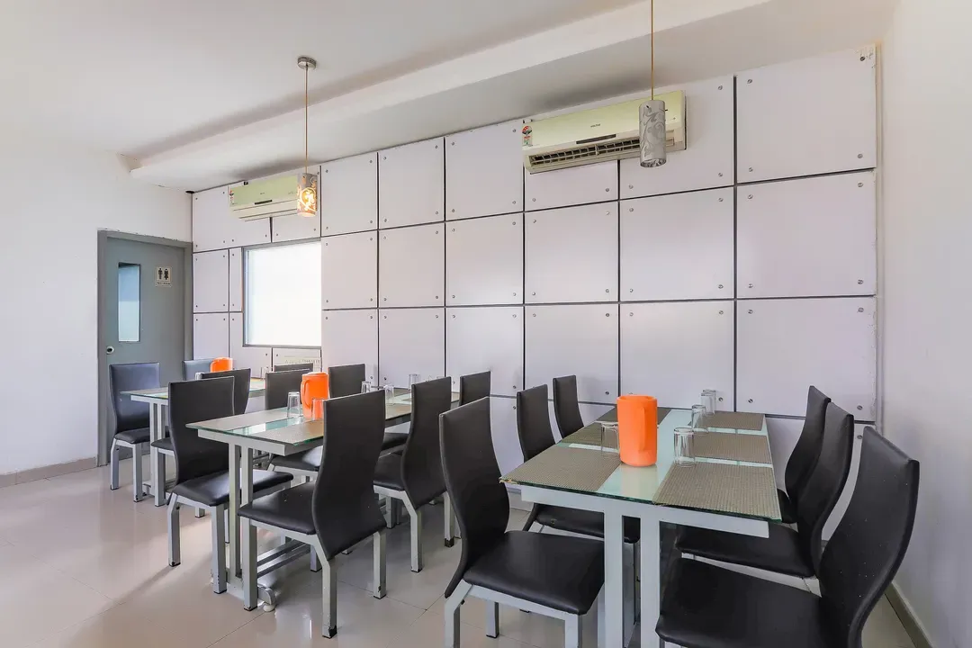 hotel with meeting room in teynampet, chennai - hotel planet grande