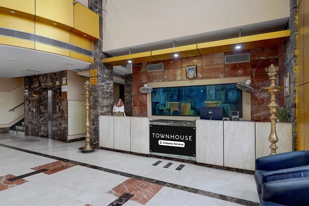 budget hotel in koyambedu, chennai - hotel royal plaza