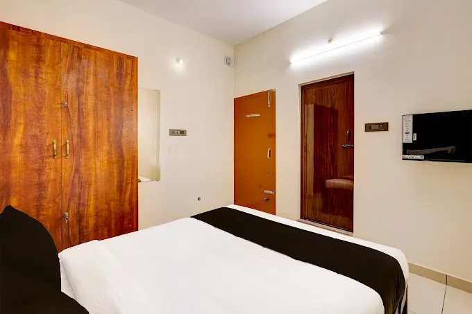 best luxury hotels in inn12 by blessings hospitality chennai