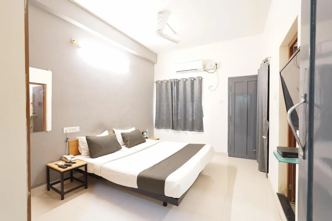 hotel with gym in porur, chennai - inn34 by blessings hospitality
