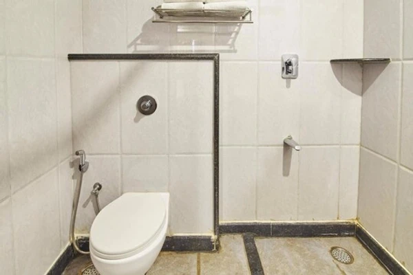 hotel in adyar, chennai for couples - kings cross residency