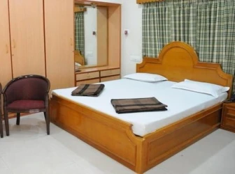 3 star hotels in lloyds guest house t nagar chennai