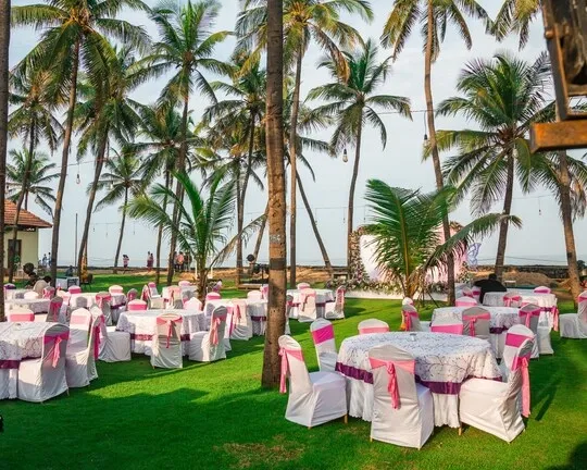 hotel with bar in ecr, chennai - mgm beach resorts