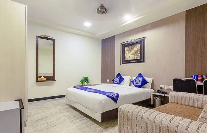 hotel with meeting room in pallavaram, chennai - raj supreme residency