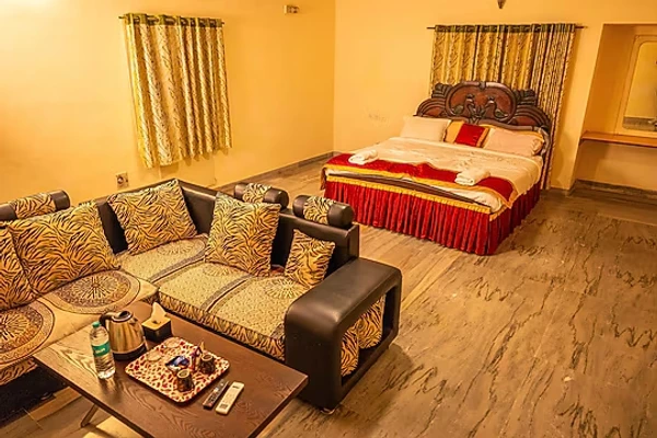 best 3 star hotels in redwoods resort chennai