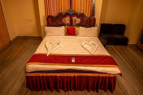best hotels for few hours in redwoods resort chennai