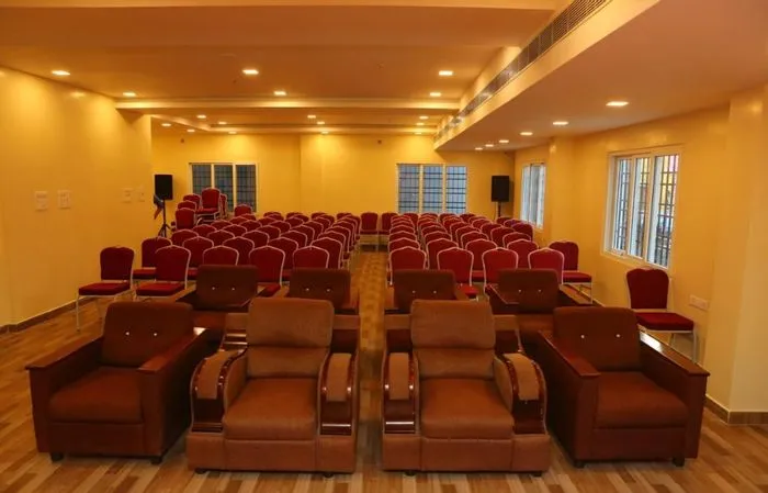 hotel with gym in t nagar, chennai - rich inn studios and suites