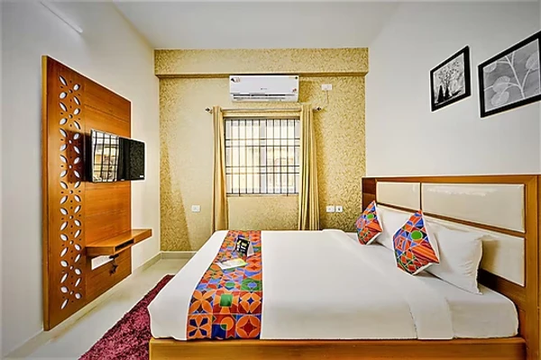 online room booking in vadapalani, chennai - sky bay residency