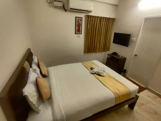 hotel with swimming pool in medavakkam, chennai - tulip residency