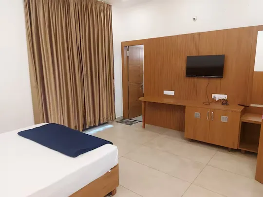 homestay in mallandur, chikkamagaluru with swimming pool - gm farm mountain view homestay