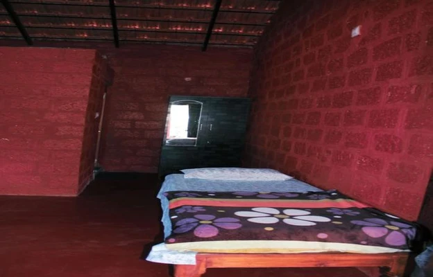 Homestay with Campfire in banakal hobli devaramane, chikmagaluru - malekaadu retreat