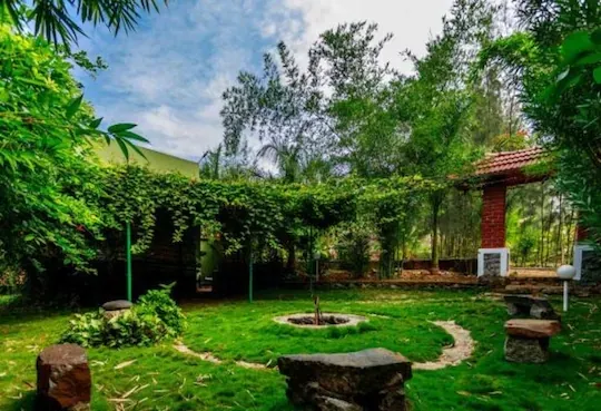 hotel near coimbatore airport - sr jungle resort
