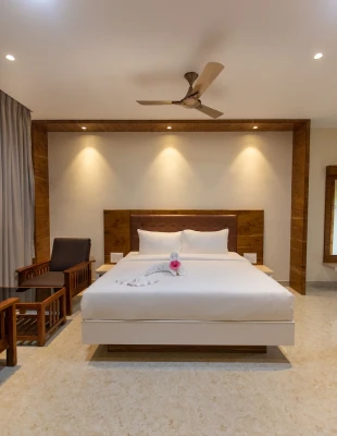 hotel with free parking in cheran maanagar, coimbatore - sr jungle resort