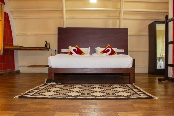 resort in sakleshpura, coorg with swimming pool - mookanana resort & spa