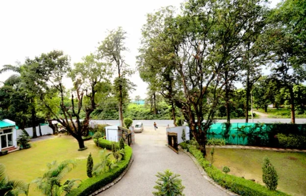 Resort in peerumadara, corbett - yadu resort corbett