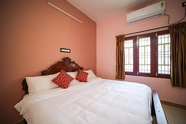 3 star hotel in five falls road, courtallam - the pothigai palace